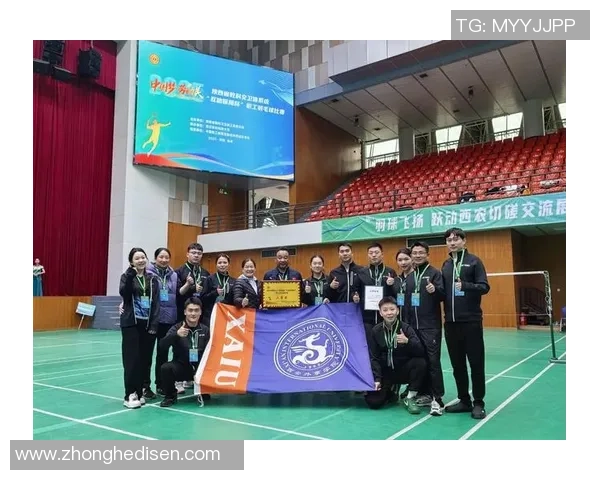 羽毛球逆袭之路:上海羽毛球队奋勇拼搏的真实记录与成长故事 羽毛球逆袭之路:上海羽毛球队奋勇拼搏的真实记录与成长故事